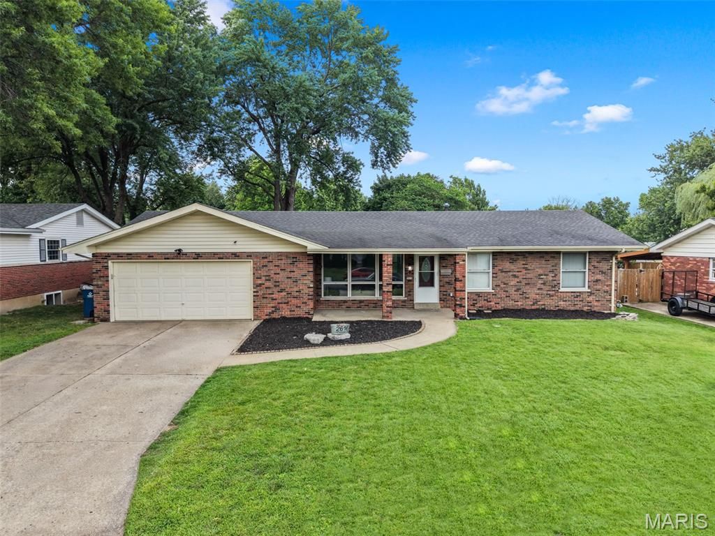 2616 Headland Drive, St Charles, MO 63301