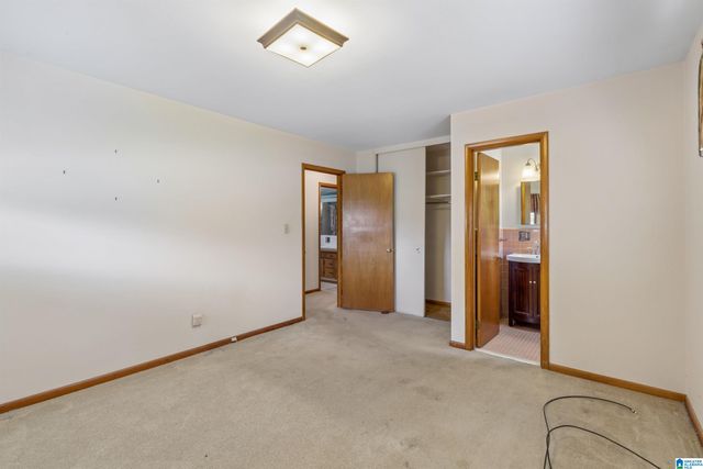 830 SHERWOOD FOREST DRIVE, Birmingham, AL 35235
