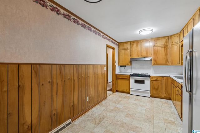 830 SHERWOOD FOREST DRIVE, Birmingham, AL 35235