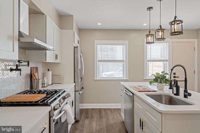 4558 FERNHILL RD, Philadelphia, PA 19144