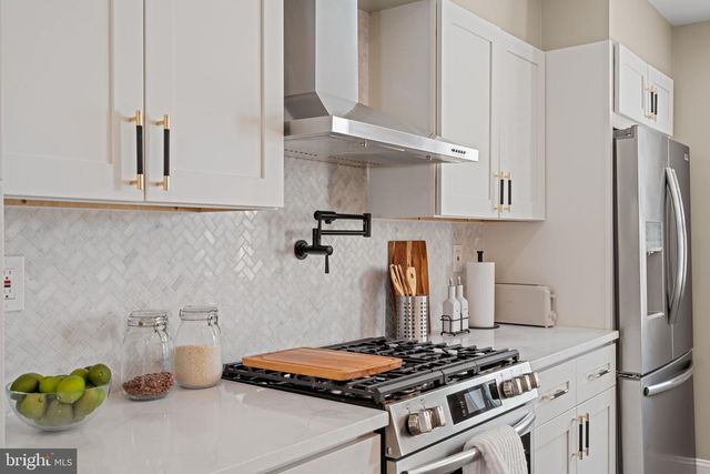 4558 FERNHILL RD, Philadelphia, PA 19144