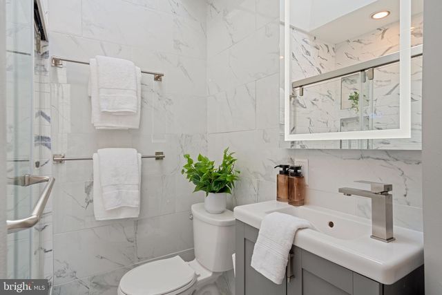 4558 FERNHILL RD, Philadelphia, PA 19144