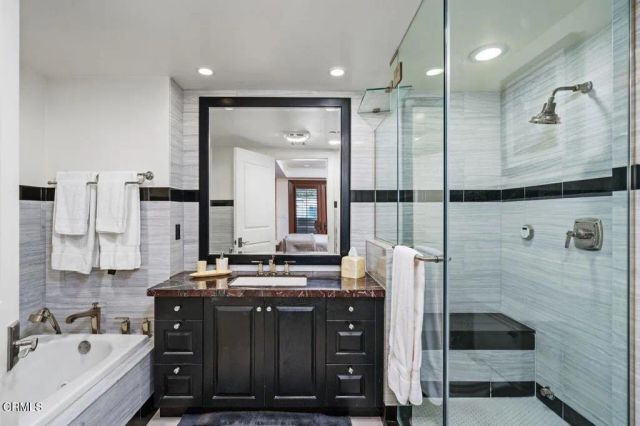 250 S De Lacey Avenue 205, Pasadena, CA 91105