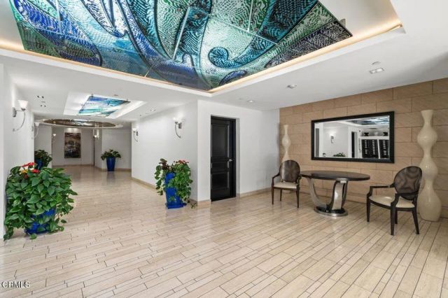 250 S De Lacey Avenue 205, Pasadena, CA 91105
