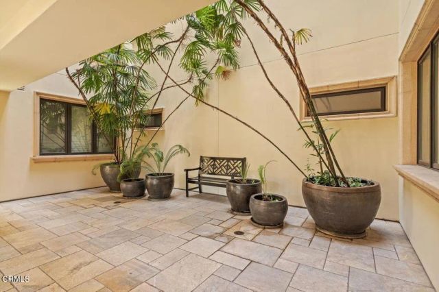 250 S De Lacey Avenue 205, Pasadena, CA 91105
