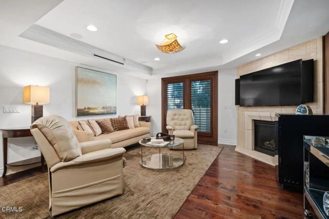 250 S De Lacey Avenue 205, Pasadena, CA 91105