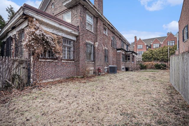 4959 S Greenwood Avenue, Chicago, IL 60615