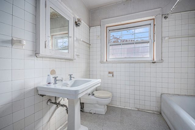 4959 S Greenwood Avenue, Chicago, IL 60615