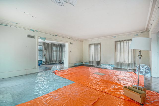 4959 S Greenwood Avenue, Chicago, IL 60615