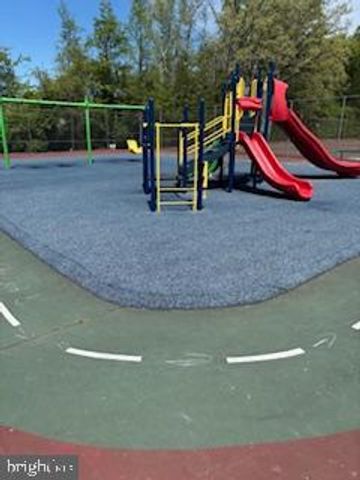 5123-C SHAWE PL #4-M, Waldorf, MD 20602