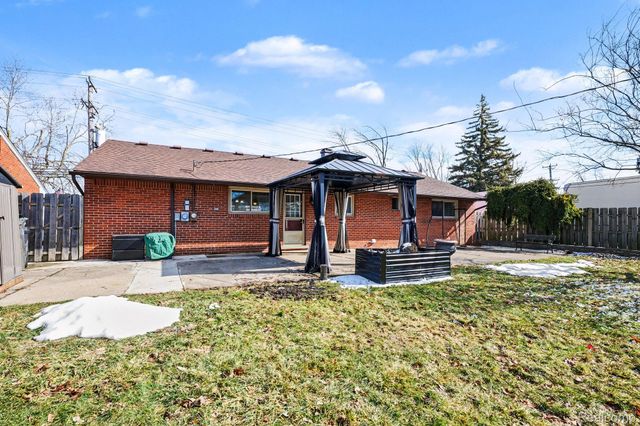 35337 Little Mack Avenue, Clinton Charter Township, MI 48035