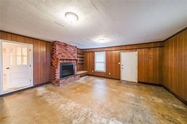 900 Victoria Lane, Oxford, GA 30054