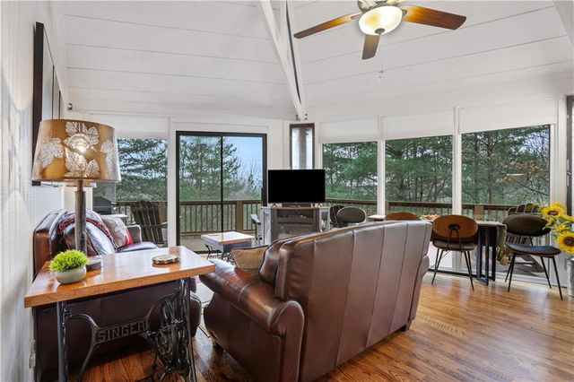 141 Treetop Knoll Drive, Jasper, GA 30143