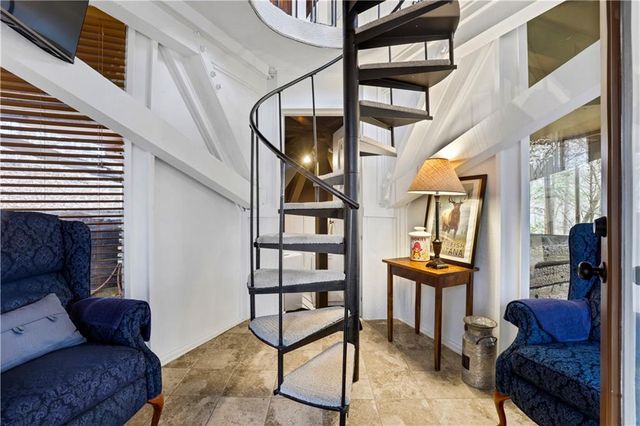 141 Treetop Knoll Drive, Jasper, GA 30143