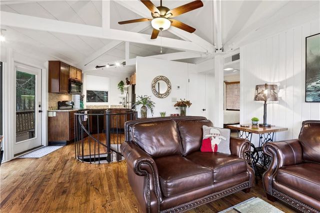 141 Treetop Knoll Drive, Jasper, GA 30143