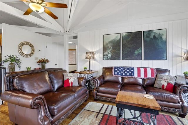 141 Treetop Knoll Drive, Jasper, GA 30143