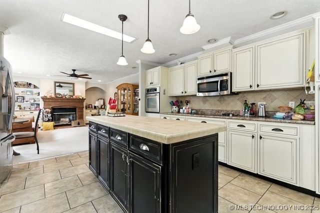 35230 W Montego Bay Road, Mannford, OK 74044