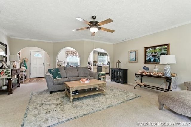 35230 W Montego Bay Road, Mannford, OK 74044