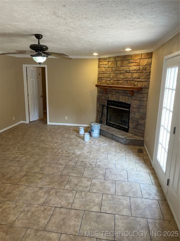 35230 W Montego Bay Road, Mannford, OK 74044