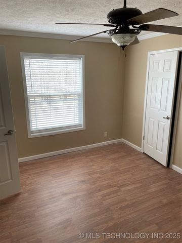 35230 W Montego Bay Road, Mannford, OK 74044