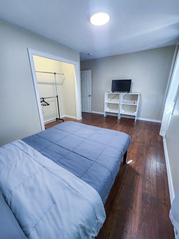 26a Batchelder 1, Boston, MA 02119