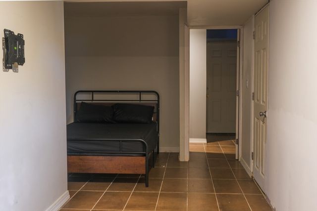 26a Batchelder 1, Boston, MA 02119