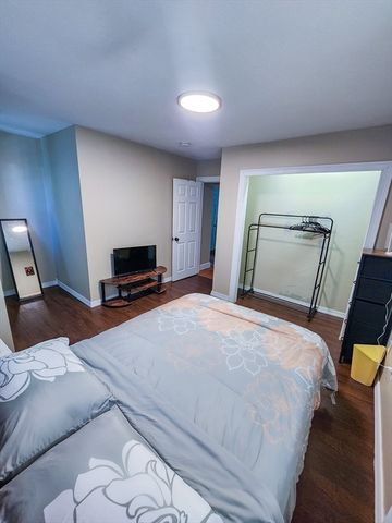 26a Batchelder 1, Boston, MA 02119