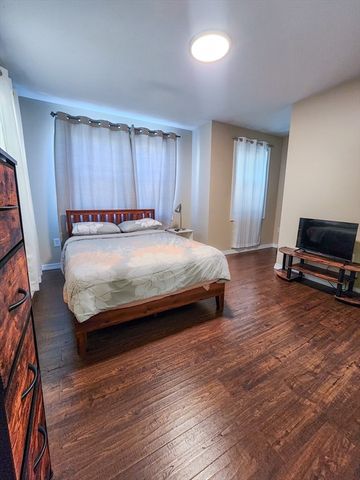 26a Batchelder 1, Boston, MA 02119