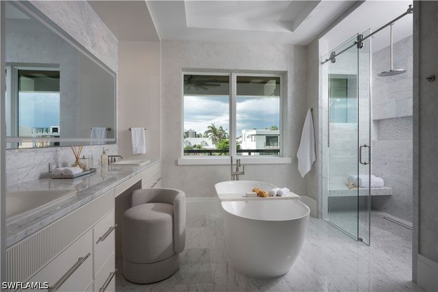 141 Channel DR, Naples, FL 34108