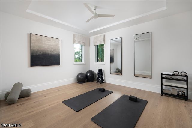141 Channel DR, Naples, FL 34108