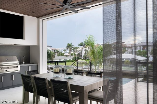 141 Channel DR, Naples, FL 34108
