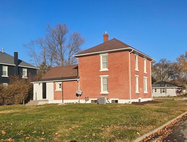 616 Magnolia Street, Three Oaks Vllg, MI 49128