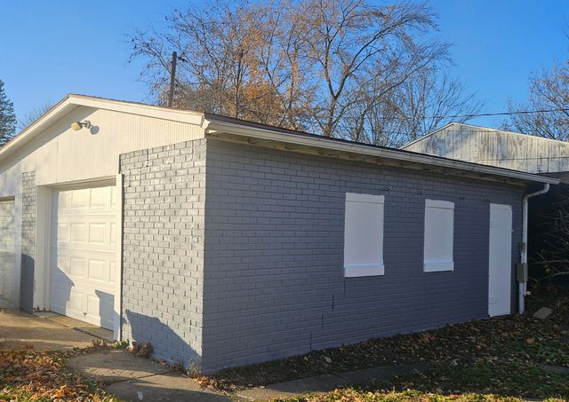 616 Magnolia Street, Three Oaks Vllg, MI 49128