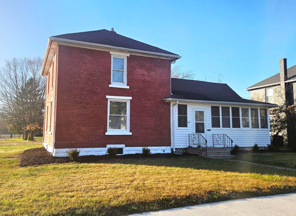 616 Magnolia Street, Three Oaks Vllg, MI 49128