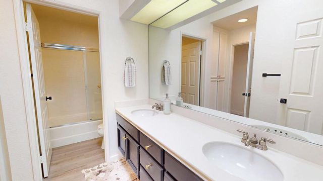 401 S El Cielo Road 22, Palm Springs, CA 92262