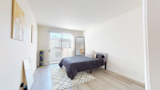 401 S El Cielo Road 22, Palm Springs, CA 92262