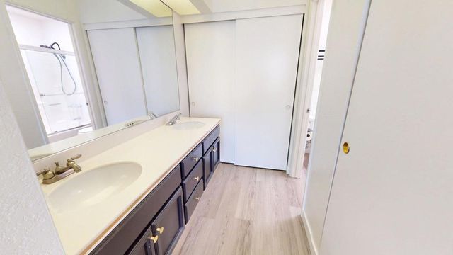 401 S El Cielo Road 22, Palm Springs, CA 92262