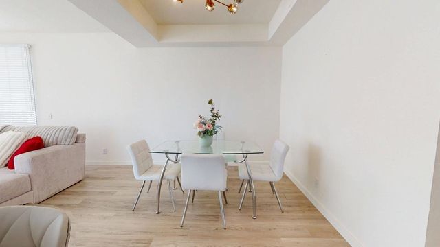 401 S El Cielo Road 22, Palm Springs, CA 92262