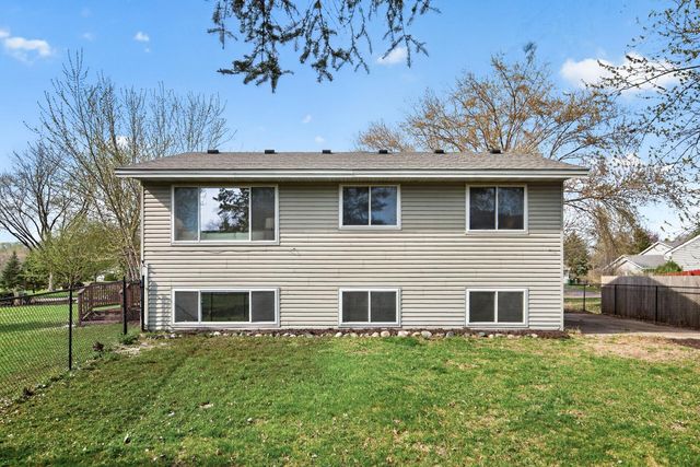 3918 88th Lane NE, Circle Pines, MN 55014