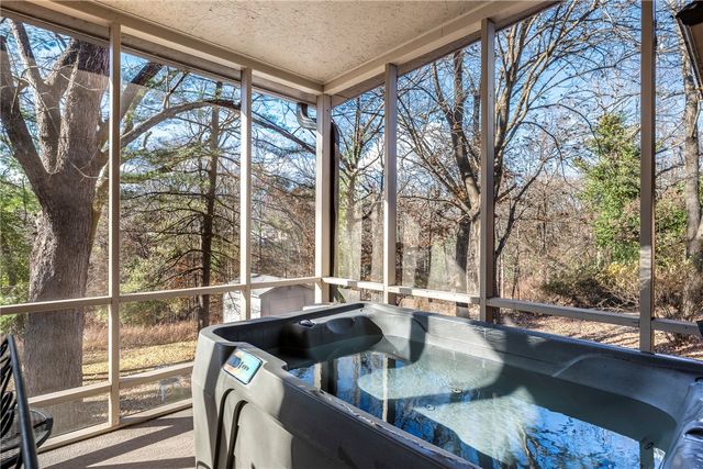 14637 Bogey Lane, Rogers, AR 72756