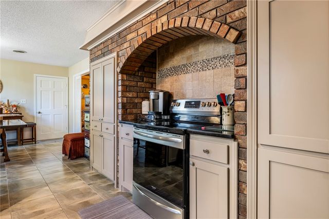 14637 Bogey Lane, Rogers, AR 72756