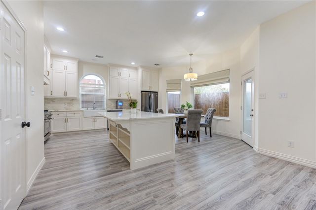 4114 W Northampton Place, Houston, TX 77098