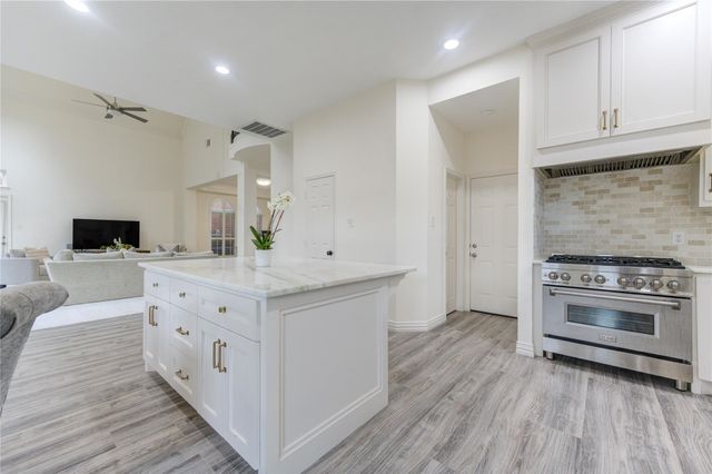 4114 W Northampton Place, Houston, TX 77098
