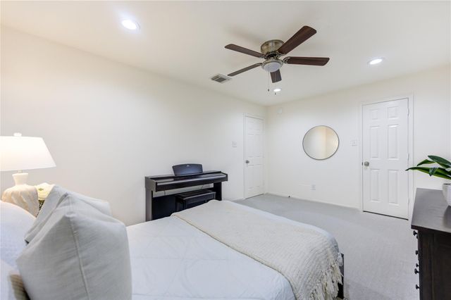 4114 W Northampton Place, Houston, TX 77098
