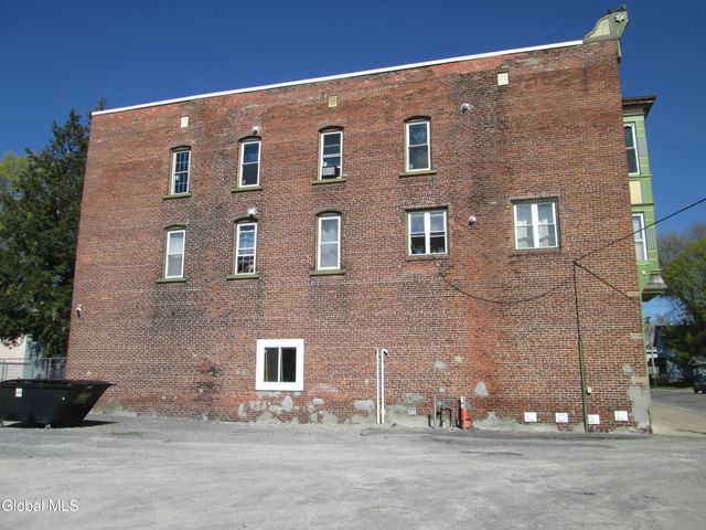 70 North Street, Gloversville, NY 12078