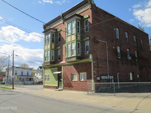 70 North Street, Gloversville, NY 12078