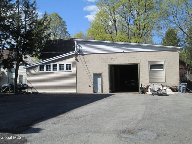 70 North Street, Gloversville, NY 12078