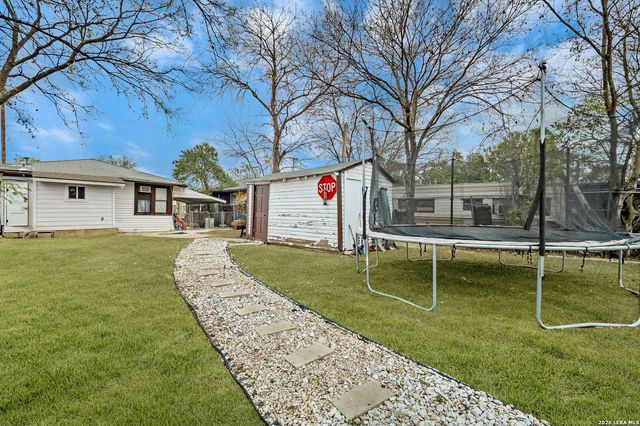 1650 W Laurel, San Antonio, TX 78201