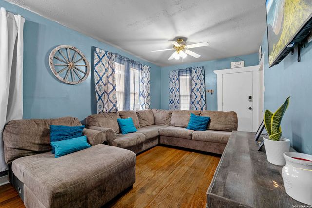 1650 W Laurel, San Antonio, TX 78201