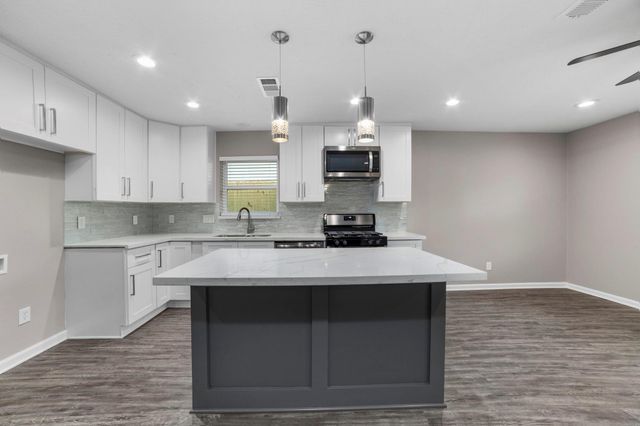 160 W Whitney Street, Houston, TX 77018